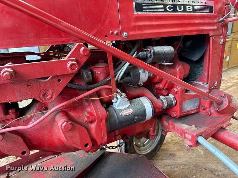 image for item HI9260 1947 International FCUB tractor