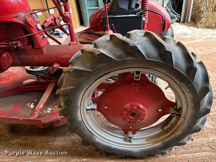 image for item HI9260 1947 International FCUB tractor