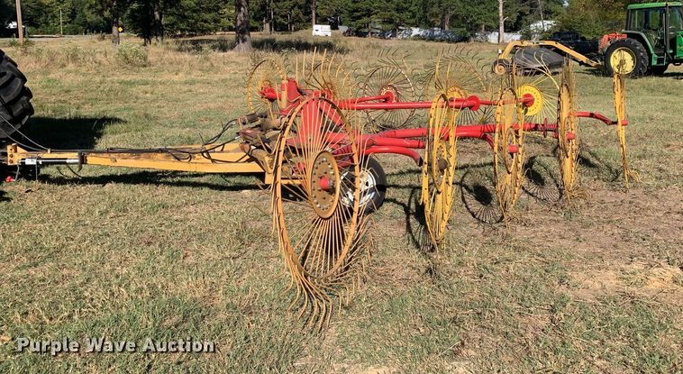 image for item JT9678 Century hay rake
