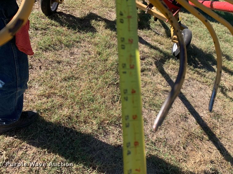 image for item JT9678 Century hay rake