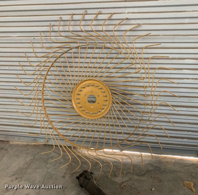 image for item JT9678 Century hay rake