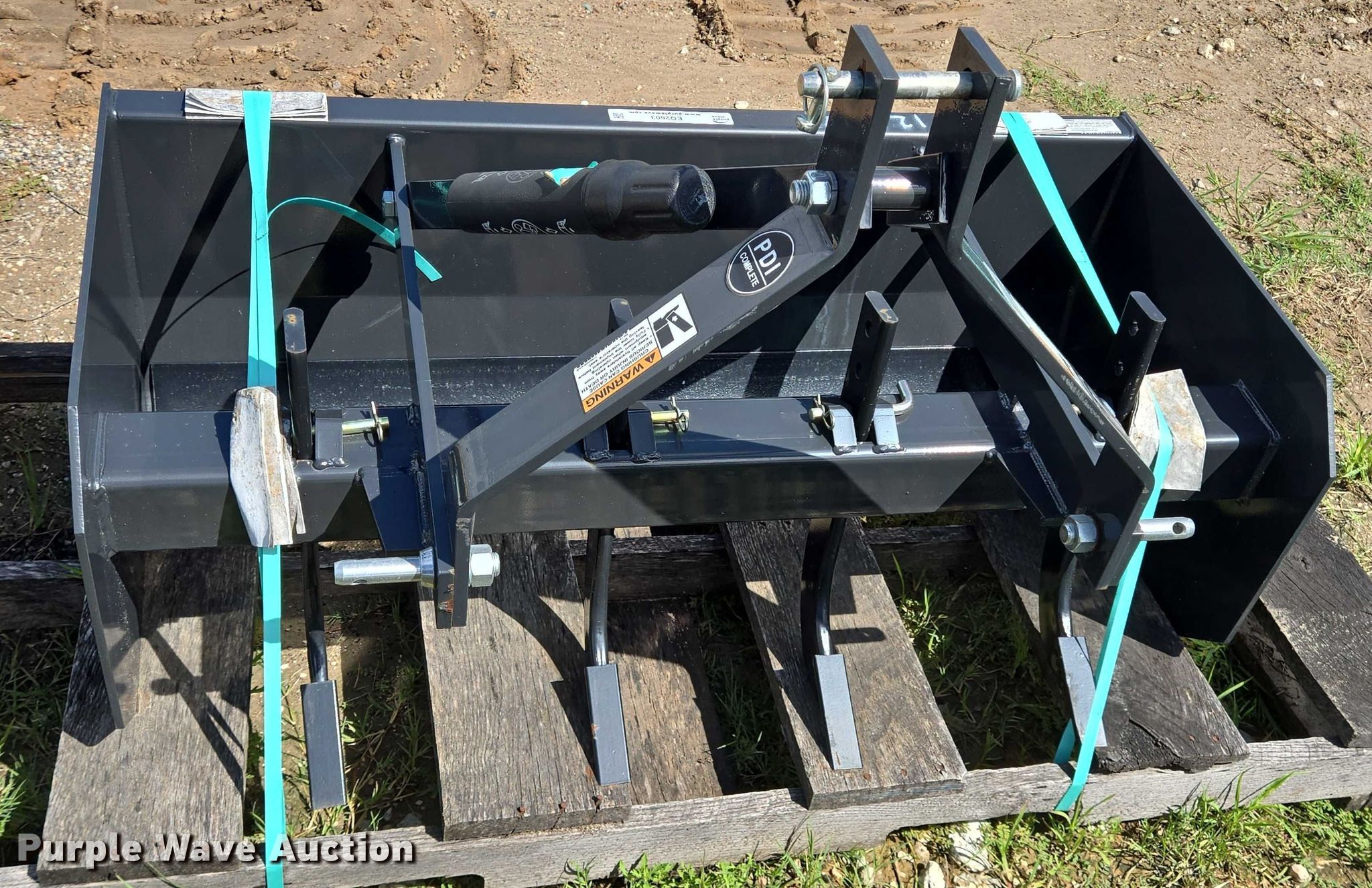 Bobcat Blade Box 48 box blade in Bryan, TX | Item EQ2603 sold | Purple Wave