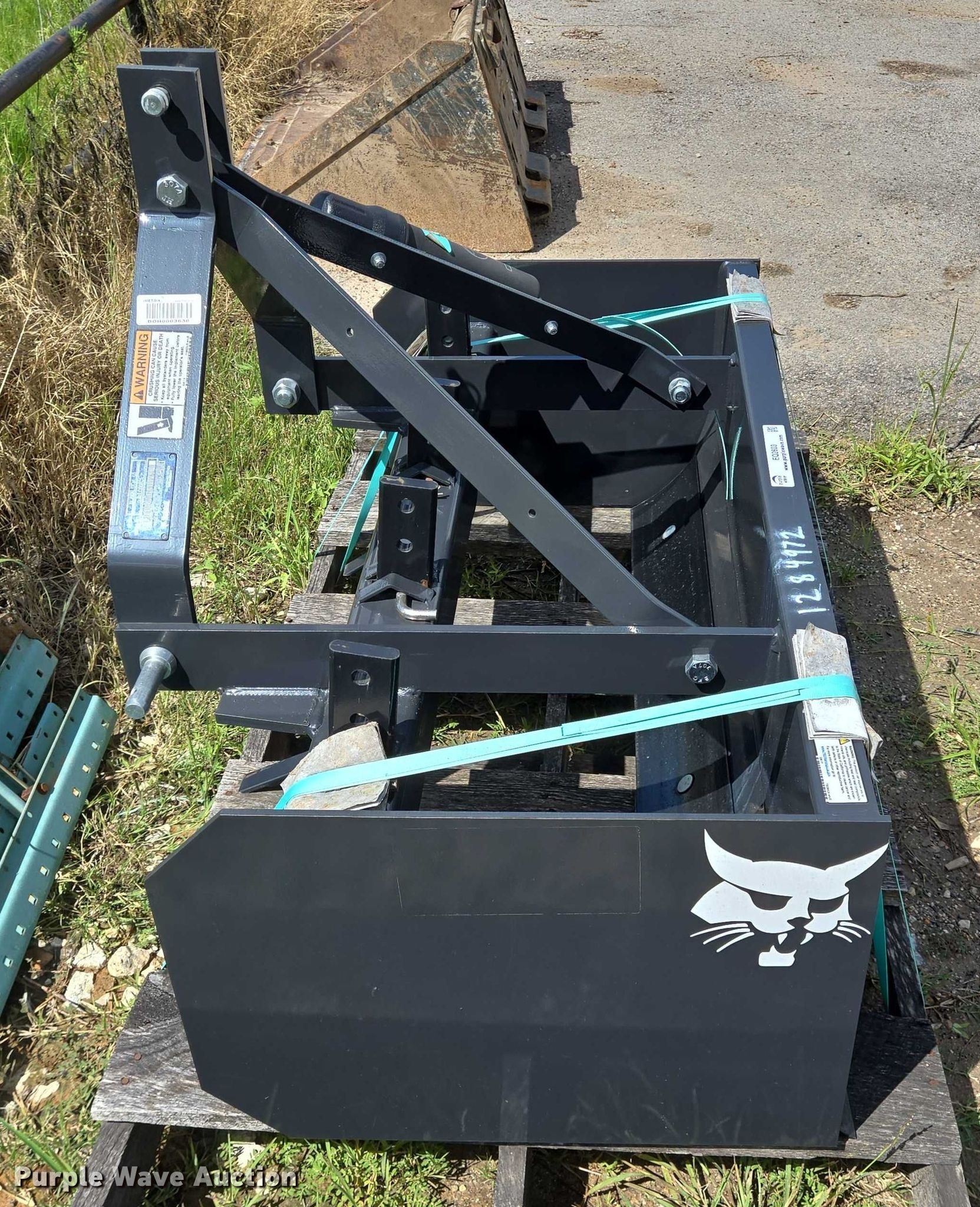 Bobcat Blade Box 48 box blade in Bryan, TX | Item EQ2603 sold | Purple Wave