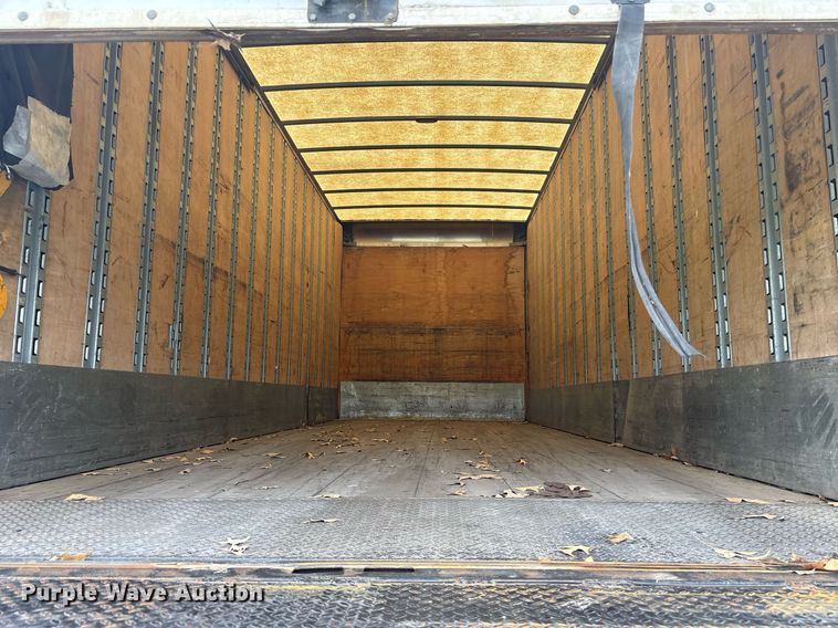 image for item DM1914 2012 Kenworth T800 Series box truck
