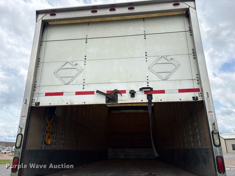 image for item DM1914 2012 Kenworth T800 Series box truck