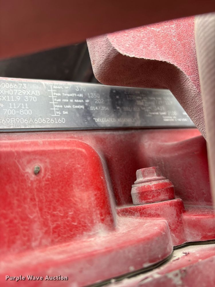 image for item DM1914 2012 Kenworth T800 Series box truck