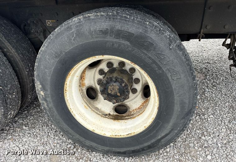 image for item DM1914 2012 Kenworth T800 Series box truck