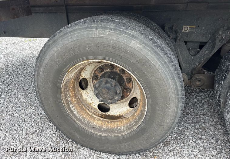 image for item DM1914 2012 Kenworth T800 Series box truck