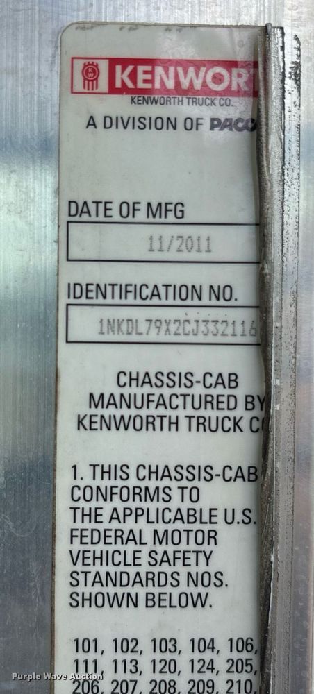 image for item DM1914 2012 Kenworth T800 Series box truck
