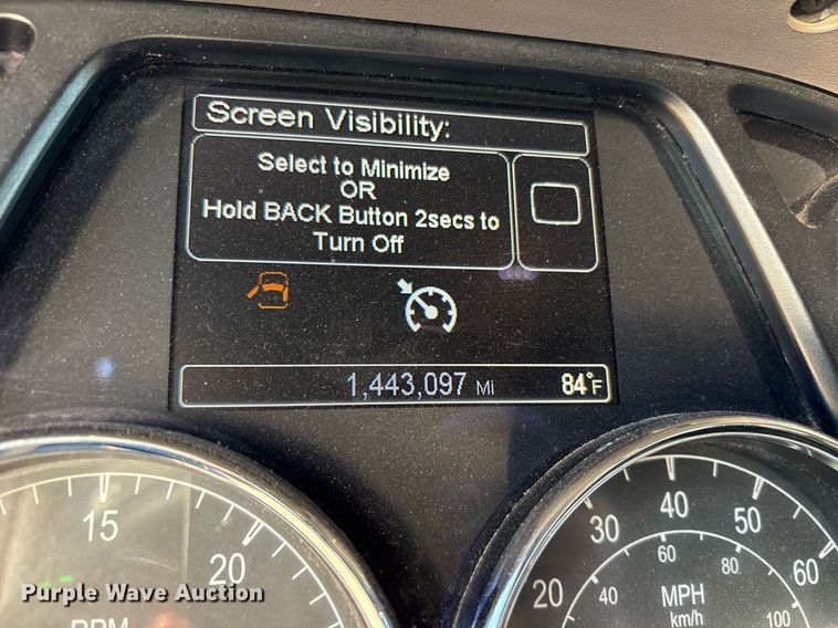 image for item DM1919 2015 Peterbilt 579 semi truck