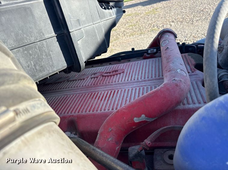 image for item DM1919 2015 Peterbilt 579 semi truck