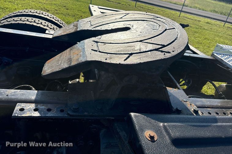 image for item DM1920 2007 Western Star 4900 semi truck