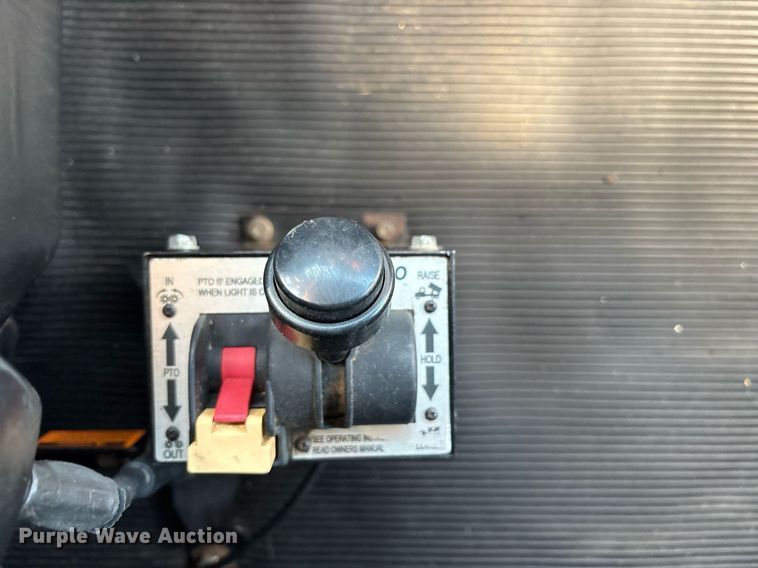 image for item DM1920 2007 Western Star 4900 semi truck