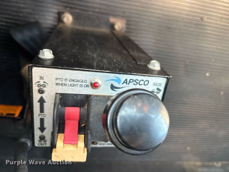 image for item DM1920 2007 Western Star 4900 semi truck