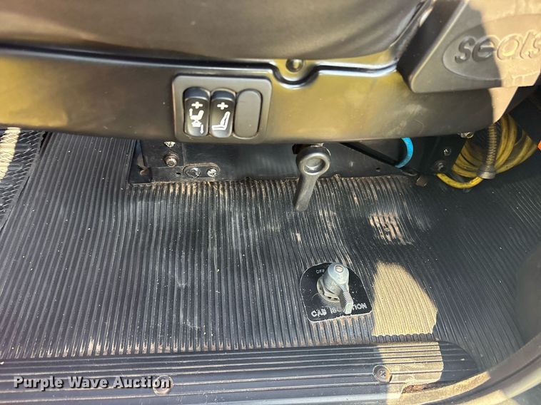 image for item DM1920 2007 Western Star 4900 semi truck