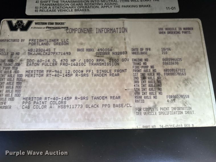 image for item DM1920 2007 Western Star 4900 semi truck