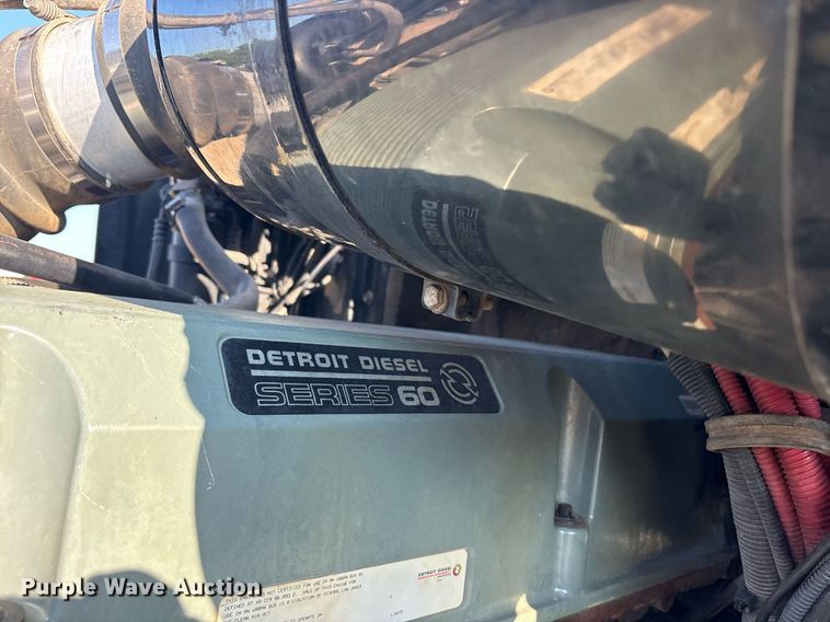 image for item DM1920 2007 Western Star 4900 semi truck