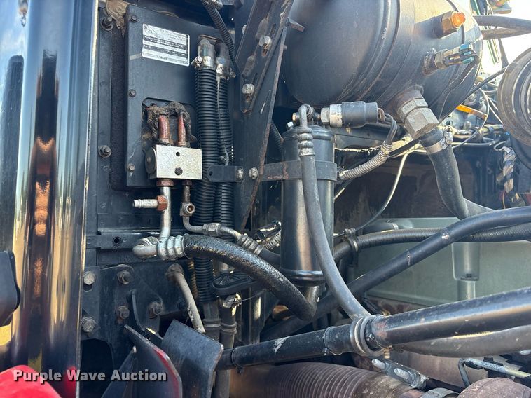 image for item DM1920 2007 Western Star 4900 semi truck