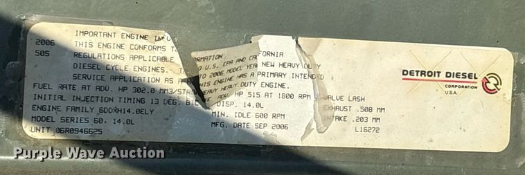 image for item DM1920 2007 Western Star 4900 semi truck