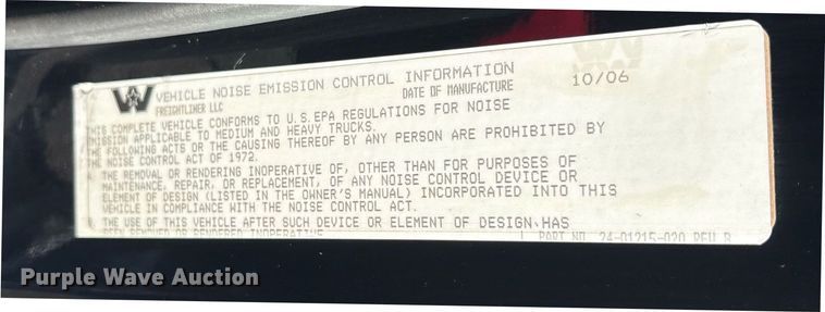 image for item DM1920 2007 Western Star 4900 semi truck