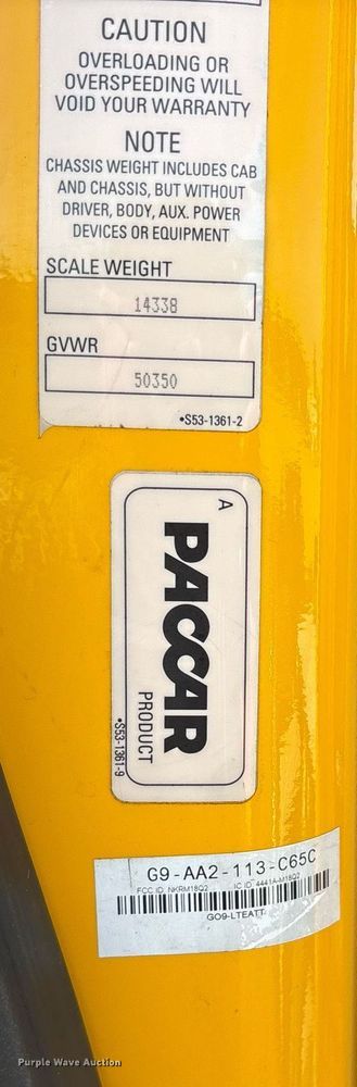 image for item DM1921 2019 Kenworth T680 semi truck