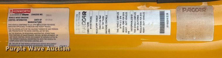 image for item DM1921 2019 Kenworth T680 semi truck