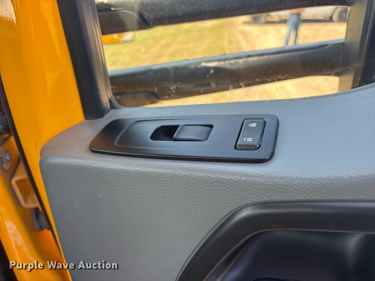 image for item DM1922 2020 Kenworth T680 semi truck