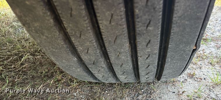 image for item DM1922 2020 Kenworth T680 semi truck