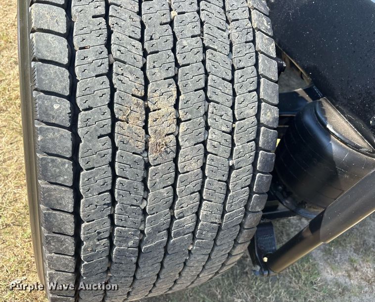 image for item DM1922 2020 Kenworth T680 semi truck