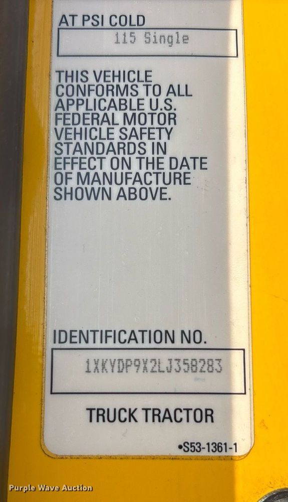 image for item DM1922 2020 Kenworth T680 semi truck