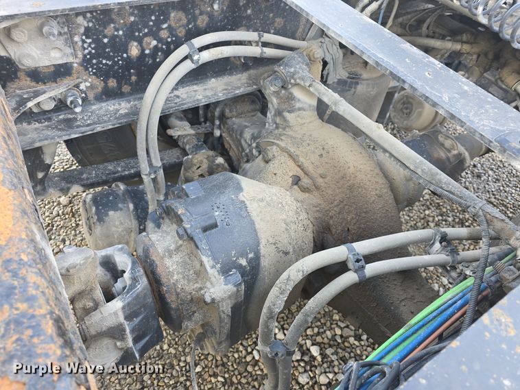 image for item DO7741 2014 Freightliner Cascadia semi truck