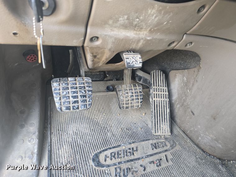 image for item DO7741 2014 Freightliner Cascadia semi truck