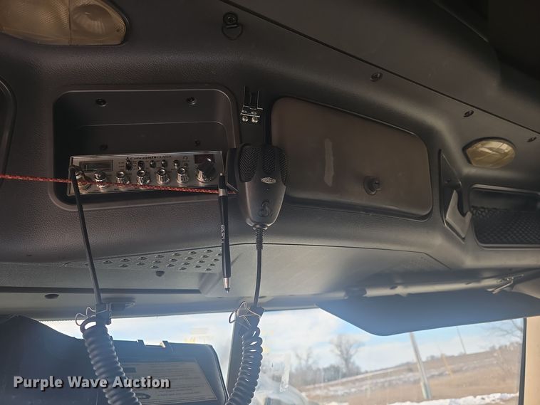 image for item DO7741 2014 Freightliner Cascadia semi truck