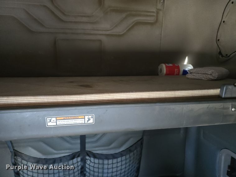 image for item DO7741 2014 Freightliner Cascadia semi truck