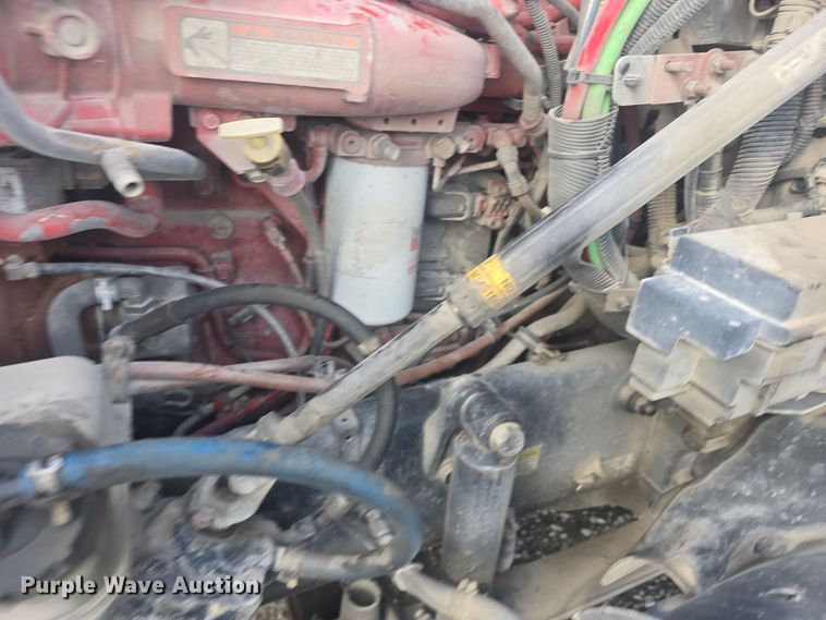 image for item DO7741 2014 Freightliner Cascadia semi truck