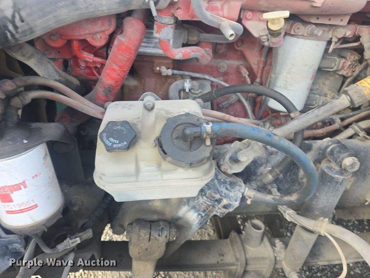 image for item DO7741 2014 Freightliner Cascadia semi truck