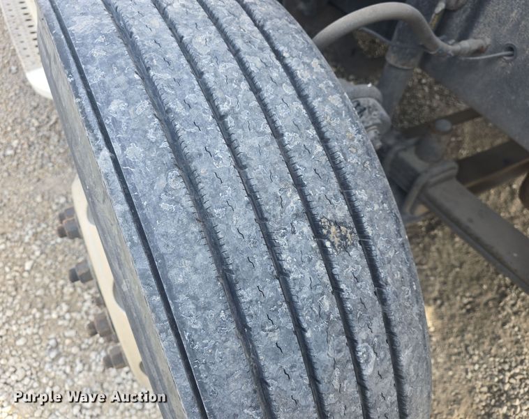 image for item DO7741 2014 Freightliner Cascadia semi truck