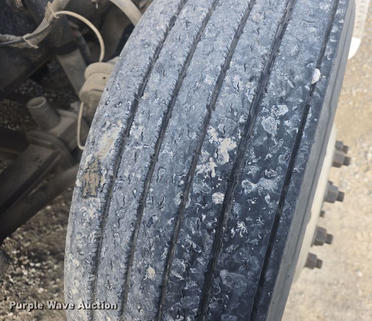 image for item DO7741 2014 Freightliner Cascadia semi truck