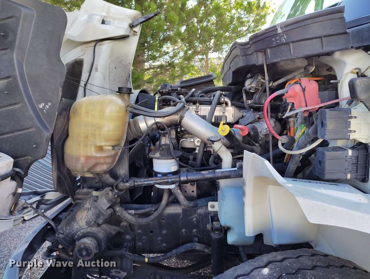 image for item DP4934 2009 International DuraStar 4300 truck cab and chassis