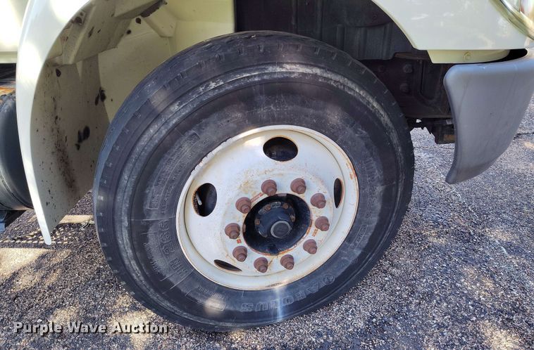 image for item DP4934 2009 International DuraStar 4300 truck cab and chassis