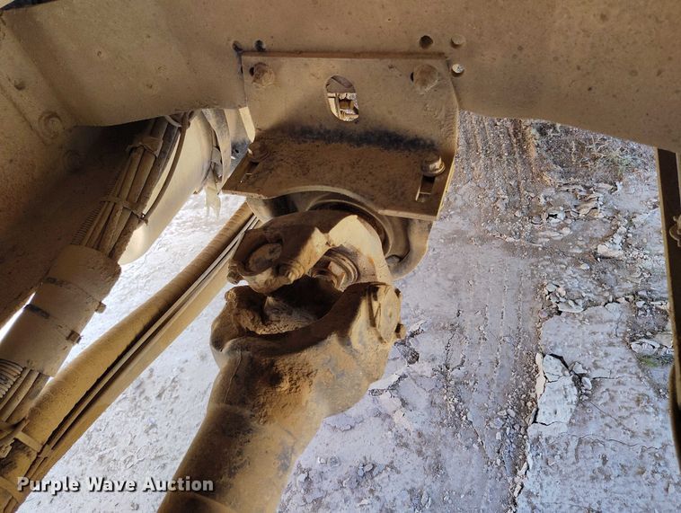 image for item DP4998 2007 Mack CHN613 semi truck