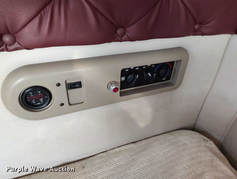 image for item DP4998 2007 Mack CHN613 semi truck