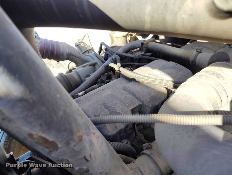 image for item DP4998 2007 Mack CHN613 semi truck