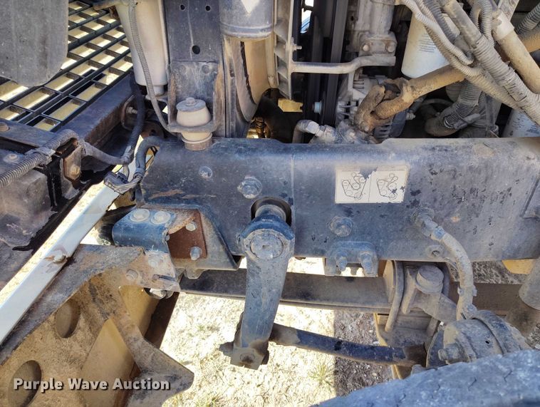 image for item DP4998 2007 Mack CHN613 semi truck