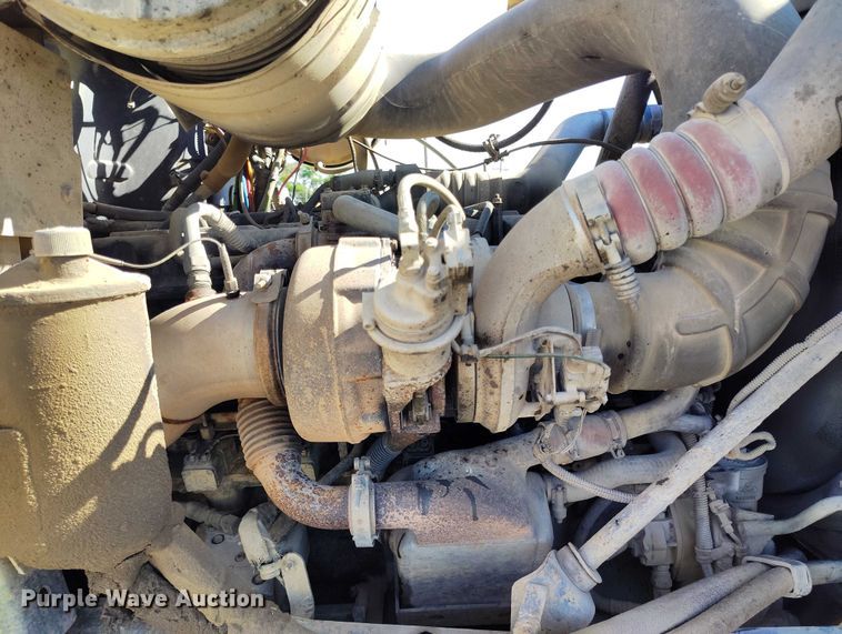 image for item DP4998 2007 Mack CHN613 semi truck