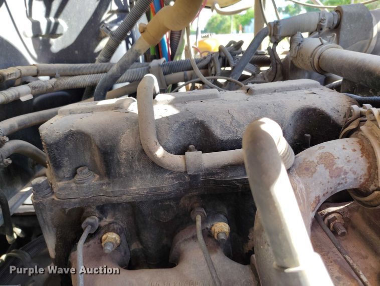 image for item DP4998 2007 Mack CHN613 semi truck