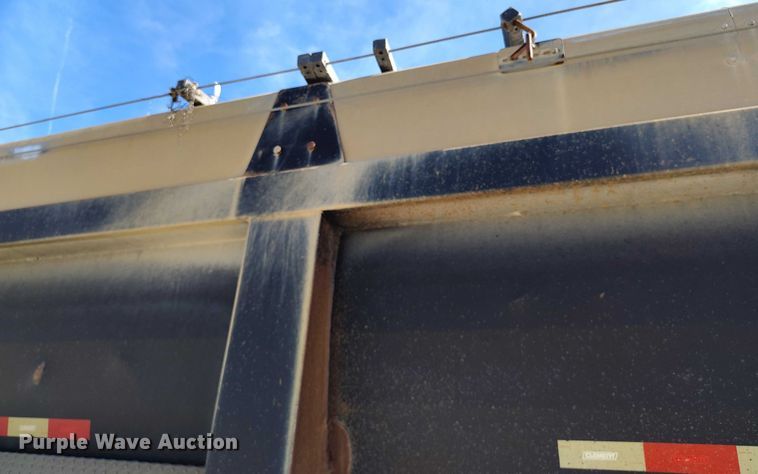 image for item DP4999 2006 Clement Starlite AR end dump trailer