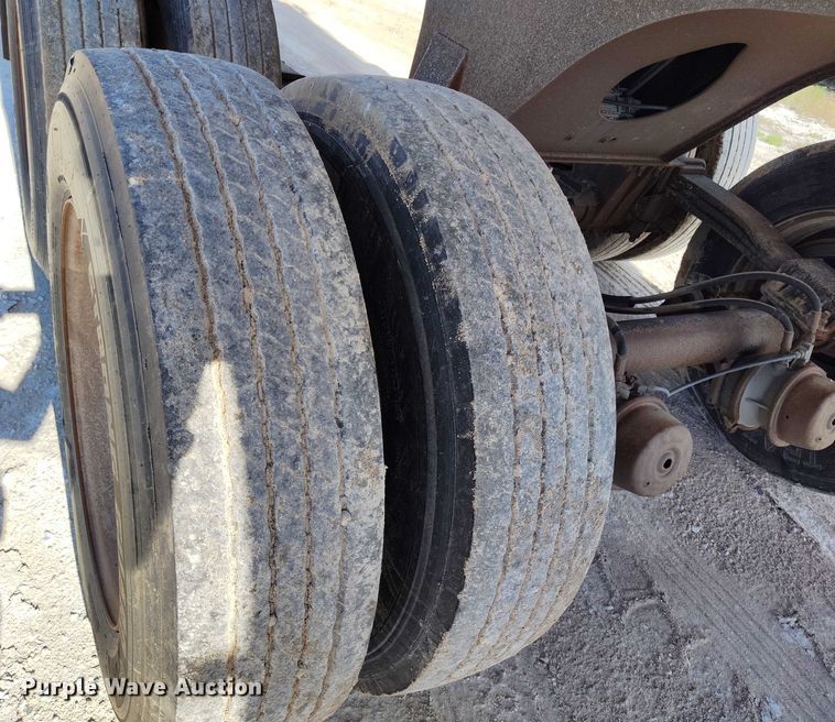 image for item DP4999 2006 Clement Starlite AR end dump trailer