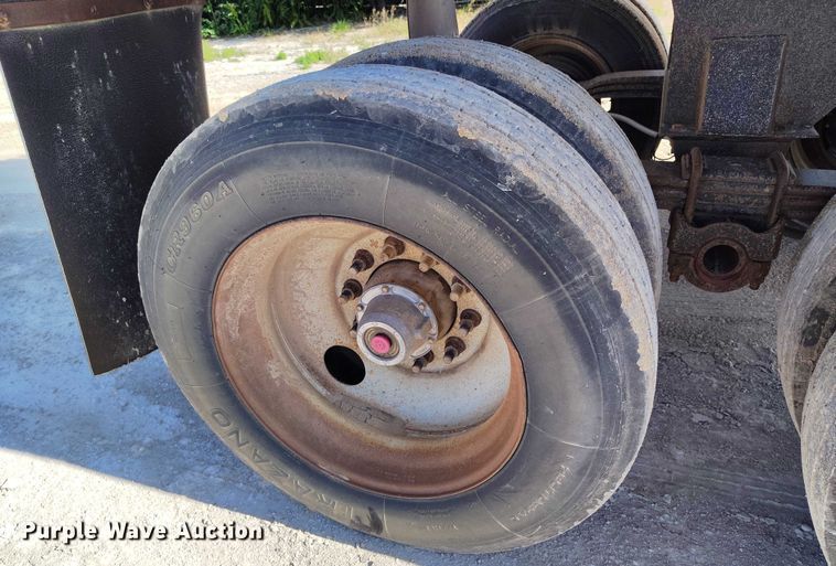 image for item DP4999 2006 Clement Starlite AR end dump trailer