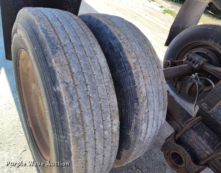 image for item DP4999 2006 Clement Starlite AR end dump trailer